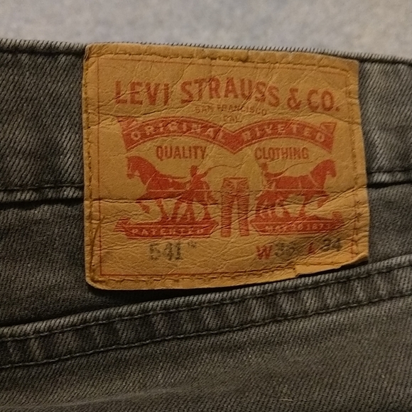 Levi jeans 541 - Picture 2 of 3